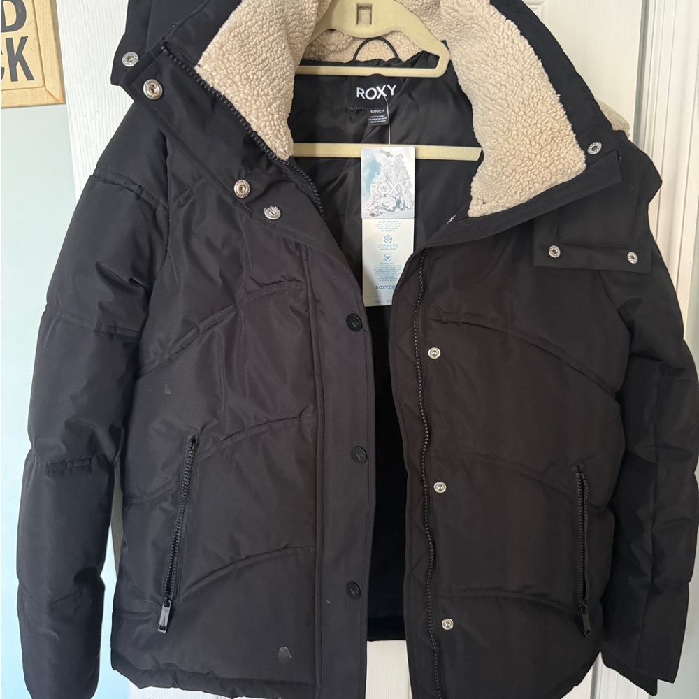 Roxy Women's Black Puffer Jacket with Sherpa Lining
